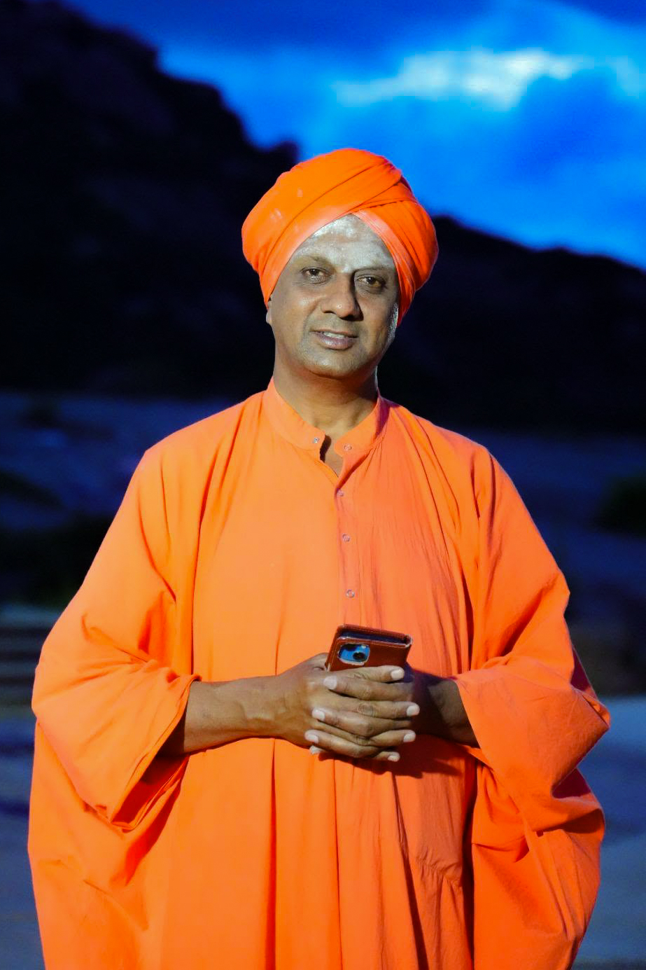Dr. Sri Mummadi Shivarudra Swamiji, the sitting Guru of Maralegavi Mutt
